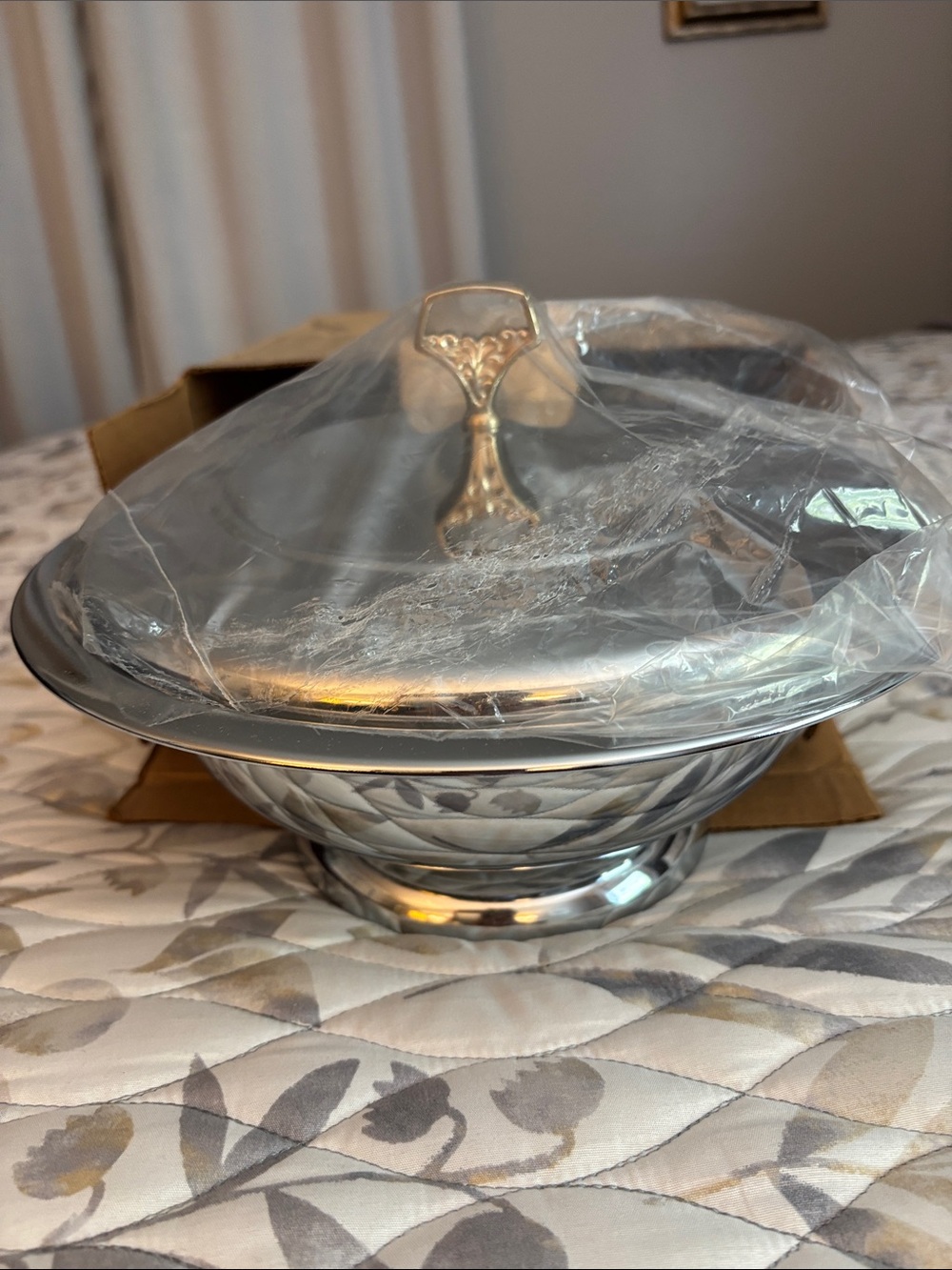 Brand new vintage Kromex deep dish casserole set!